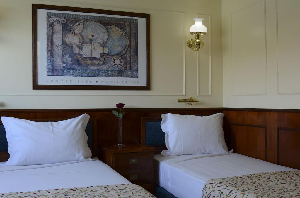 Invicta Ribeira Boat Hotel OOporto Exteriör bild