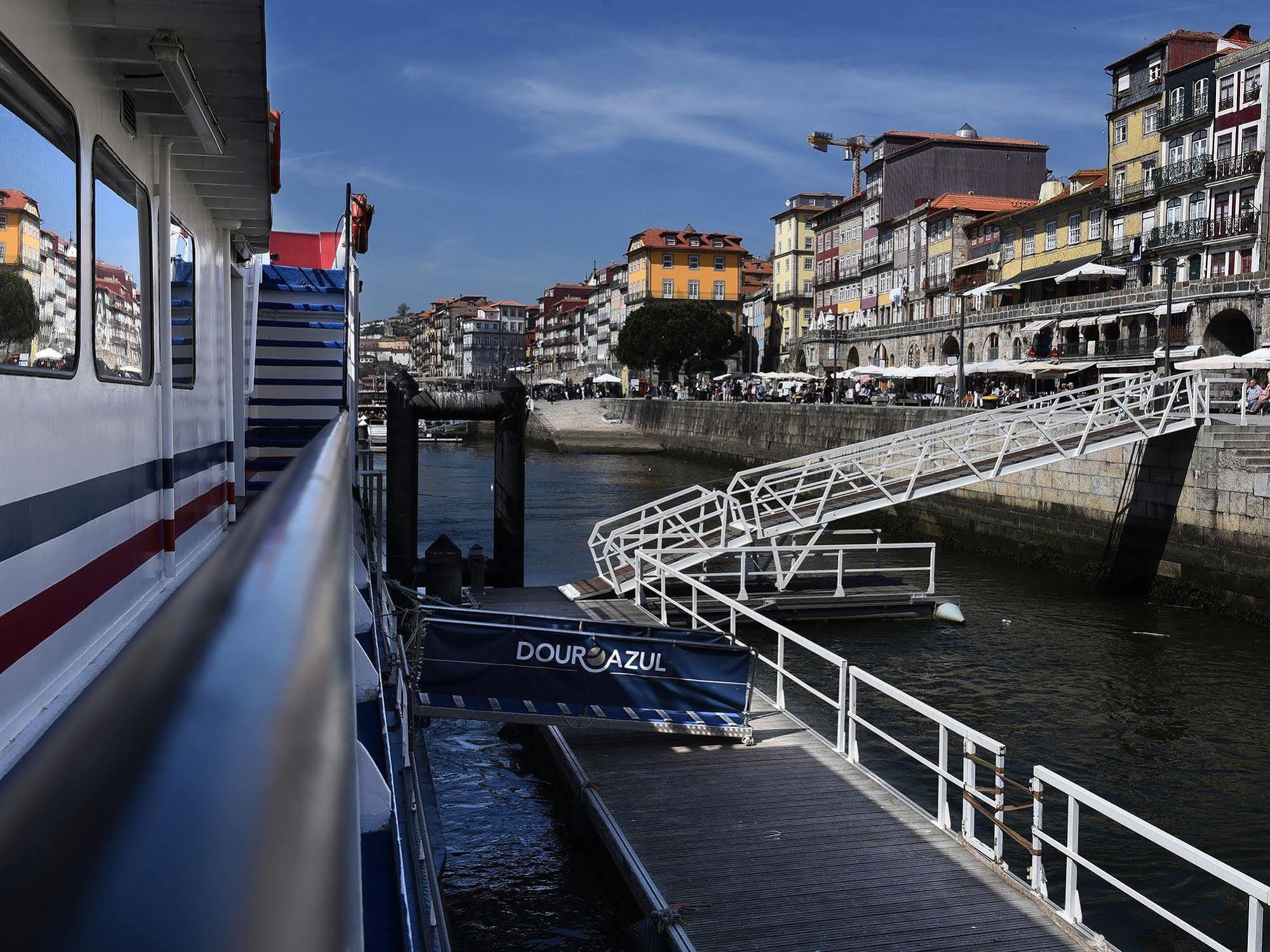 Invicta Ribeira Boat Hotel OOporto Exteriör bild