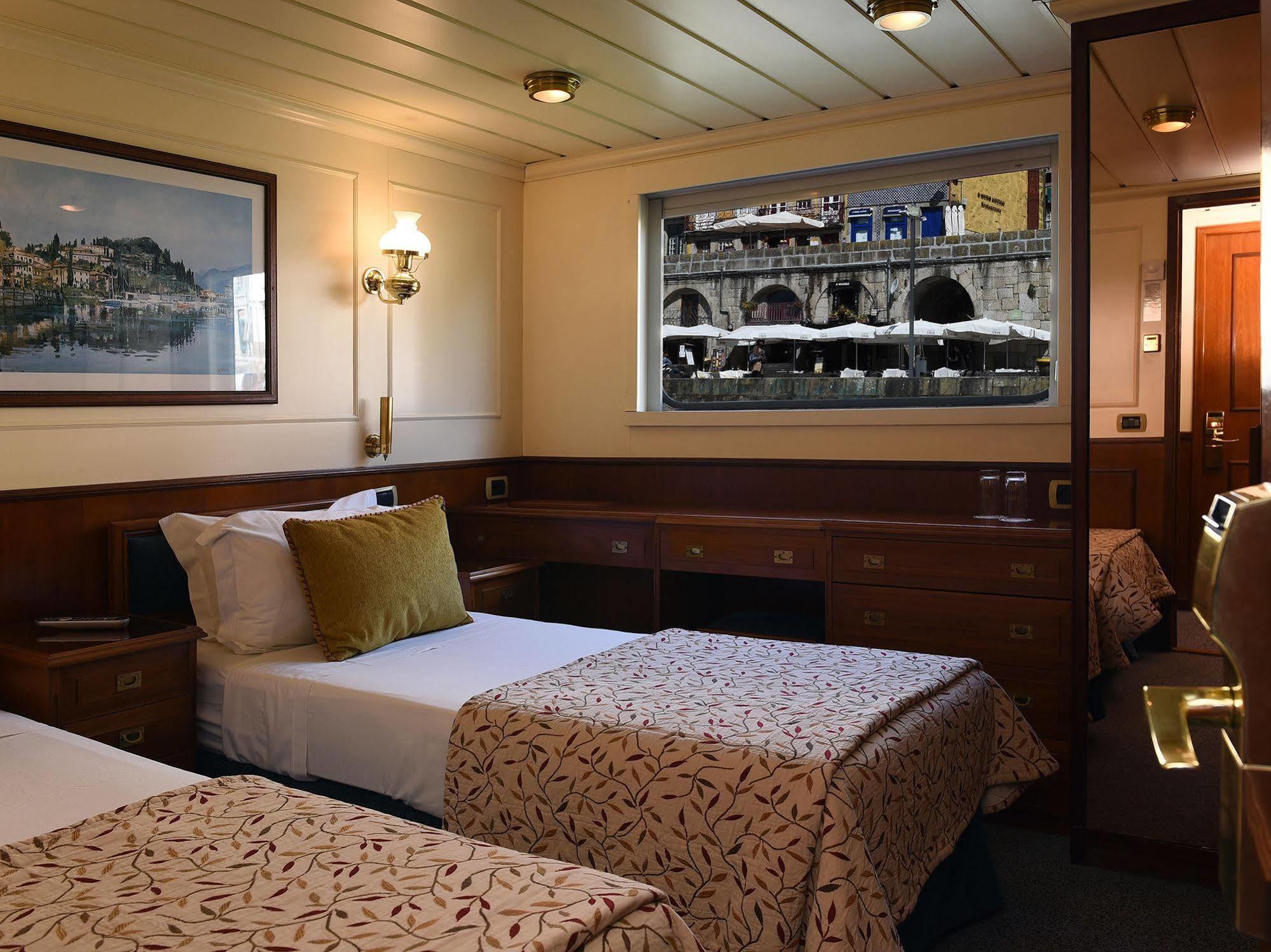 Invicta Ribeira Boat Hotel OOporto Exteriör bild