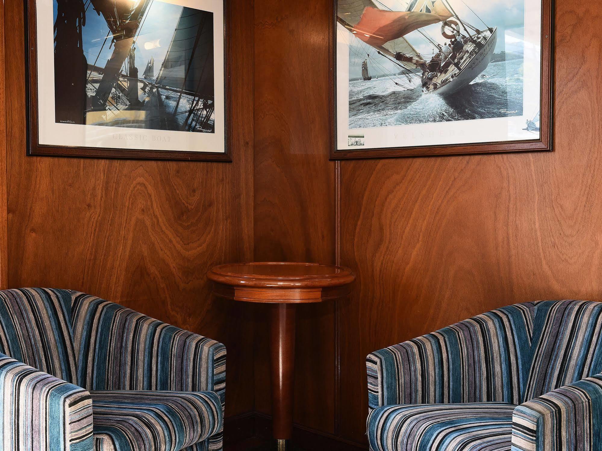 Invicta Ribeira Boat Hotel OOporto Exteriör bild